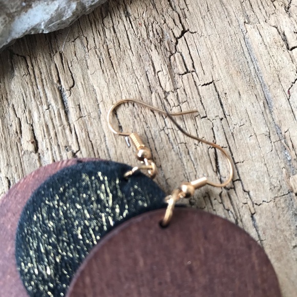 🌻4/$20 Earrings Circle Style Cowhide Wood Black Gold - Picture 5 of 6